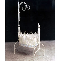 High Post Bunny Rabbit Iron Baby Cradle